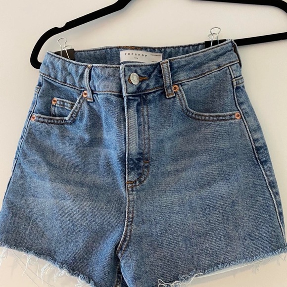 TOPSHOP Mom Jeans Style Shorts size 4 - Picture 2 of 4